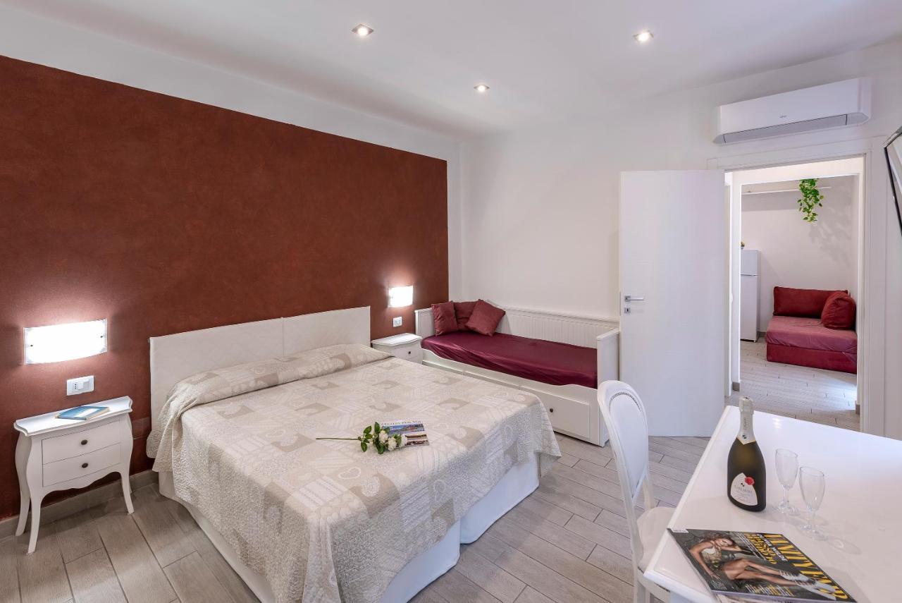 Il Poeta E La Stella Apartment Специя Екстериор снимка