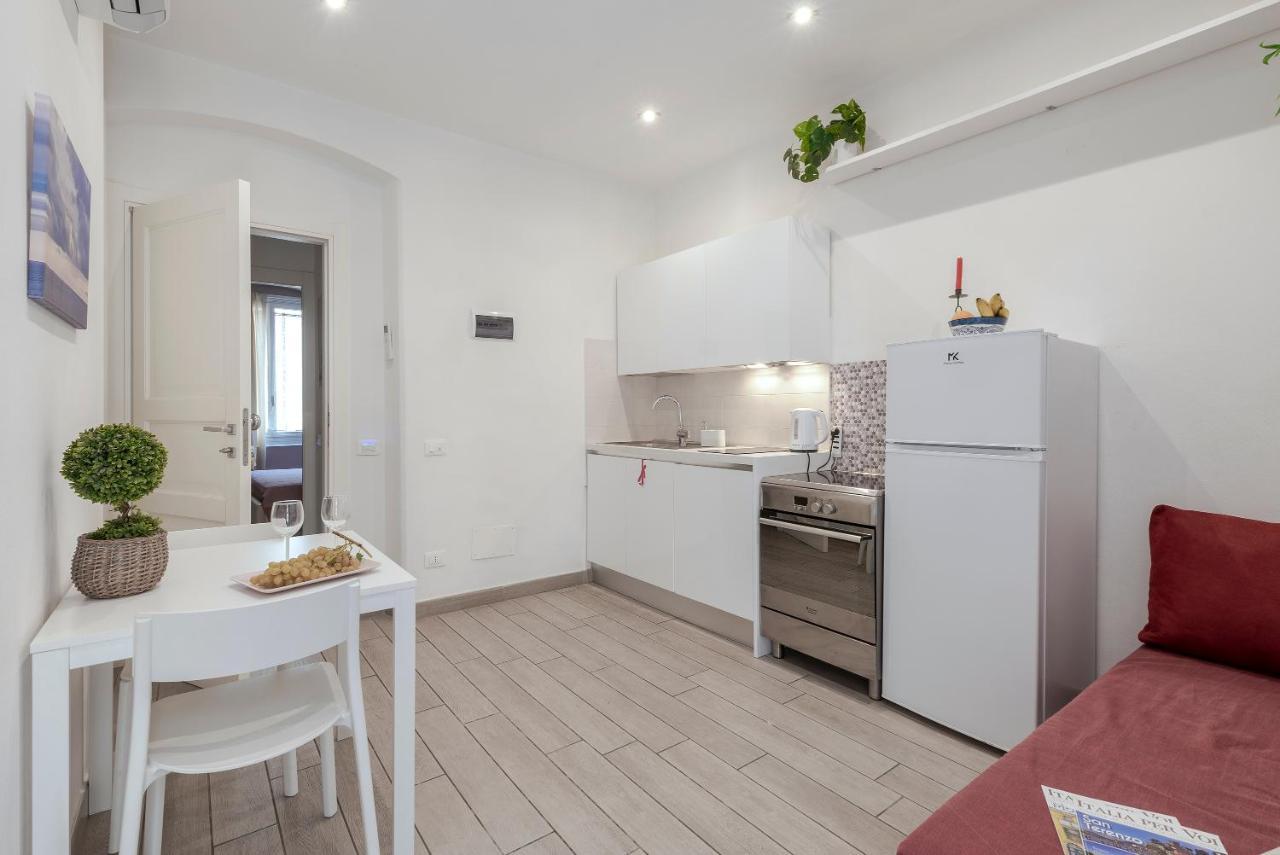 Il Poeta E La Stella Apartment Специя Екстериор снимка